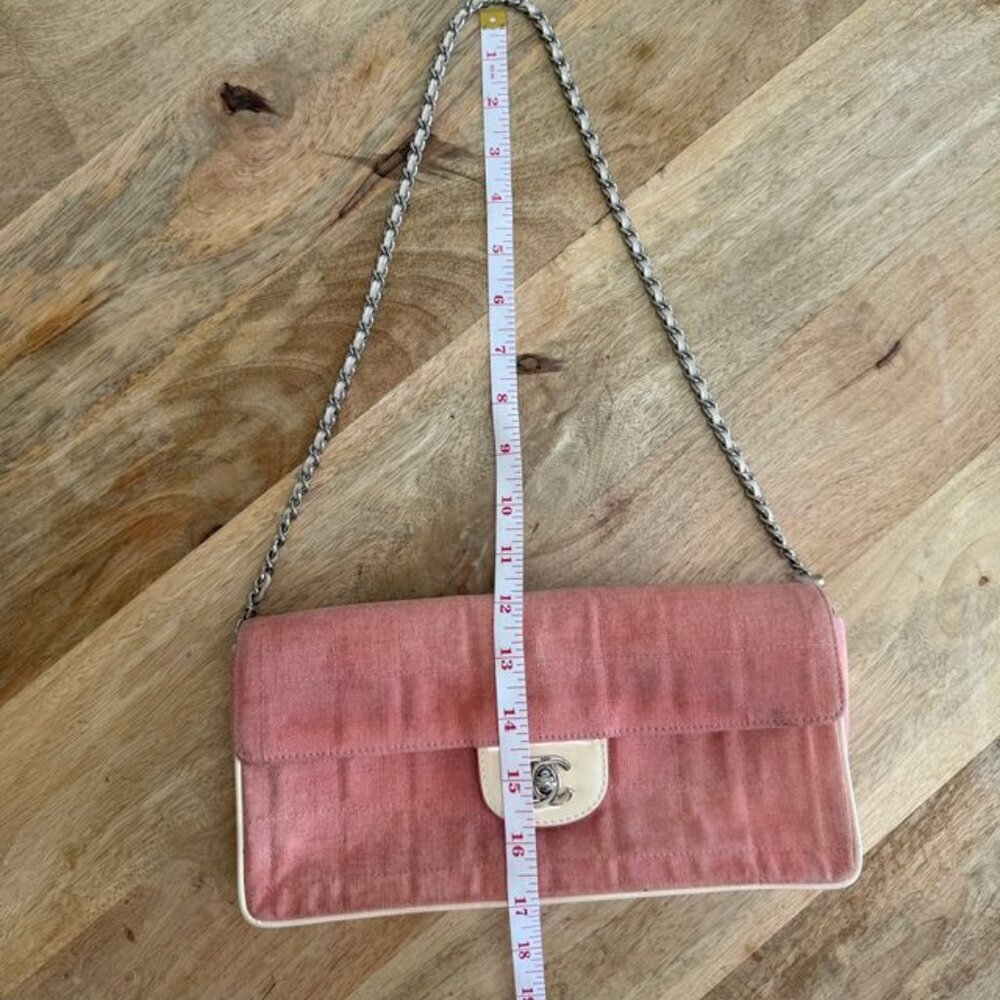 Chanel Pink Chocolate Bar Canvas Shoulder Bag - Picture 9 of 10